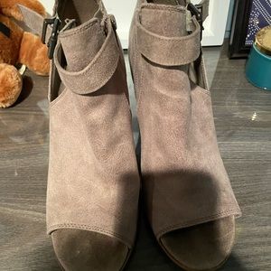 Chunky booties for Everyday